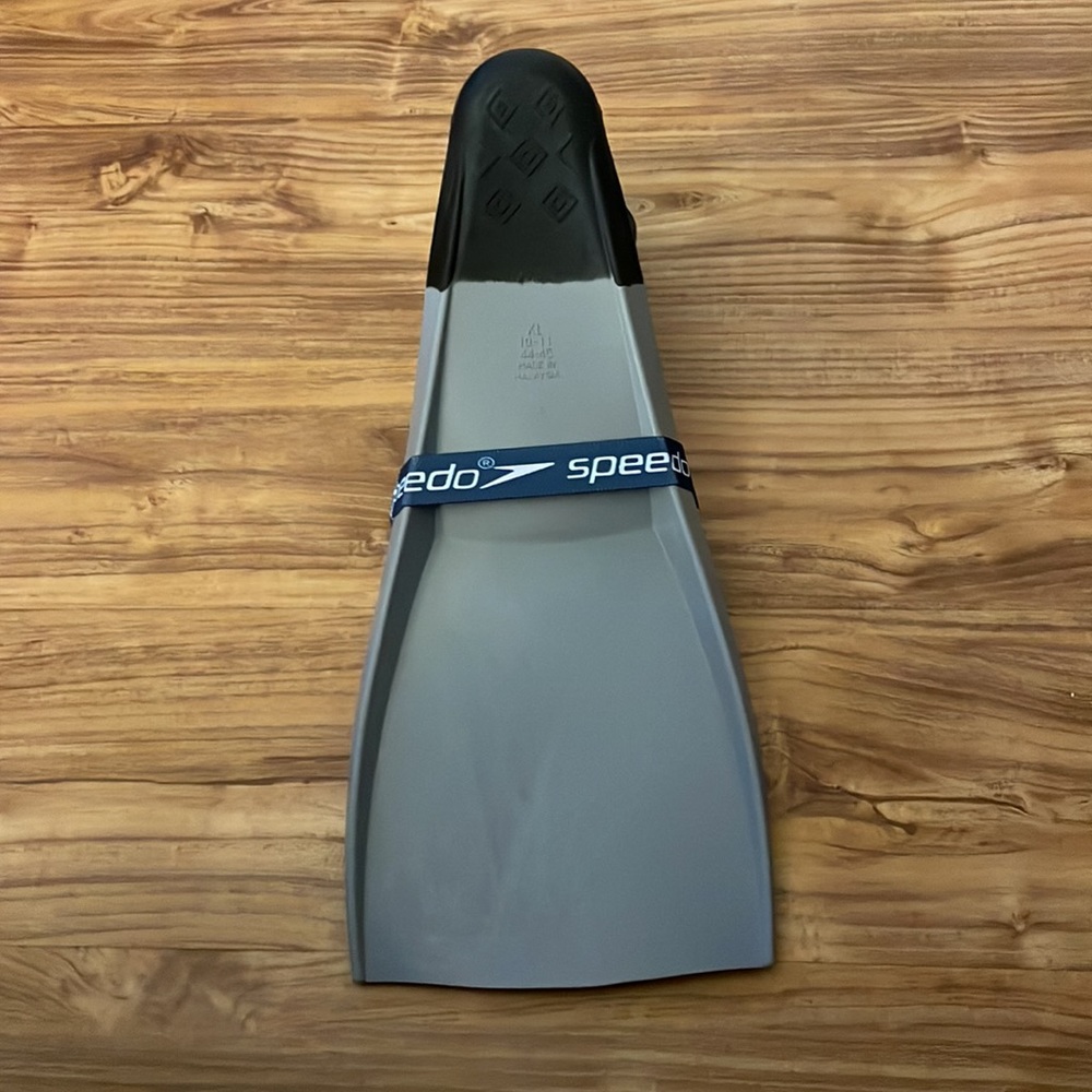Speedo Black & Gray Short Blade Swim Fins - Picture 5 of 5